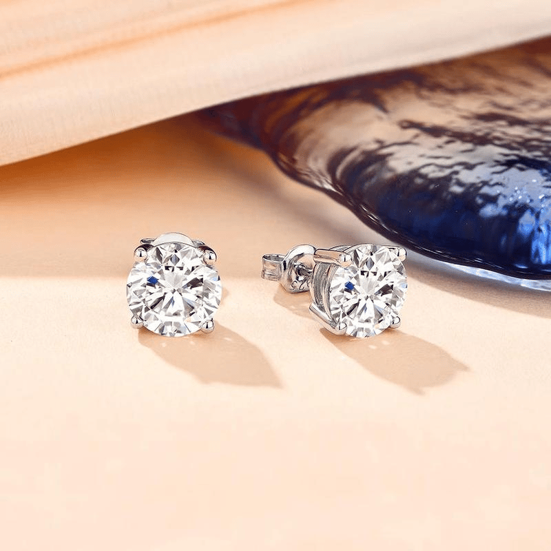 Sparkling VVS Synthetic Moissanite Stud Earrings for Women