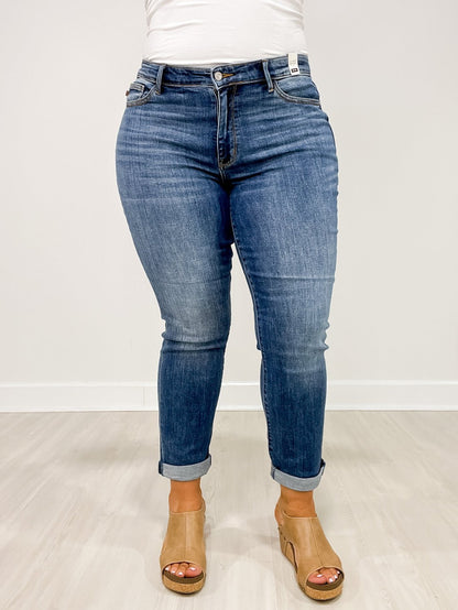 2025 MONROE Mid-Rise Vintage Wash Boyfriend Fit Jeans
