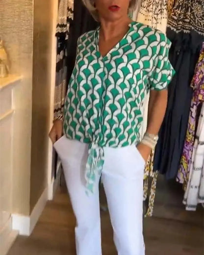 Short-Sleeved V-Neck Printed Casual Top