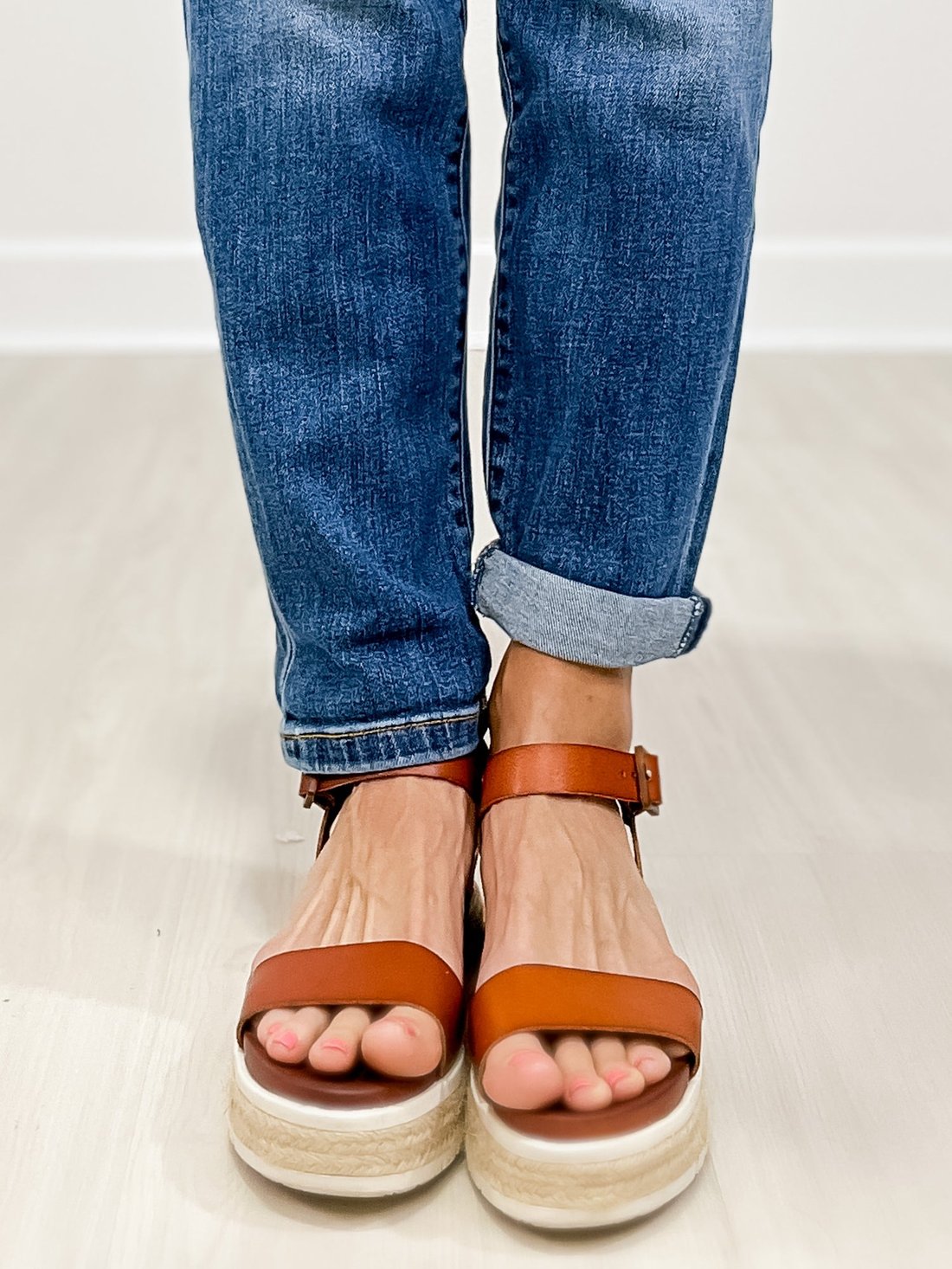 2025 MONROE Mid-Rise Vintage Wash Boyfriend Fit Jeans